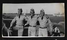 Max Ray Joyner, Sr., with two servicemen